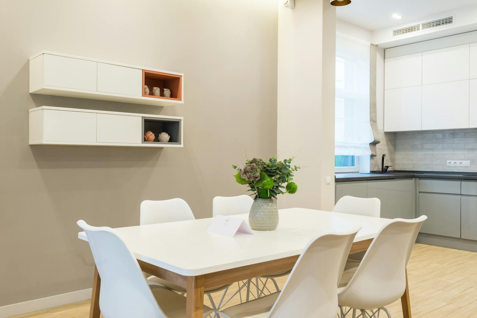 Home Service Cleaning: Convenience in Singapore