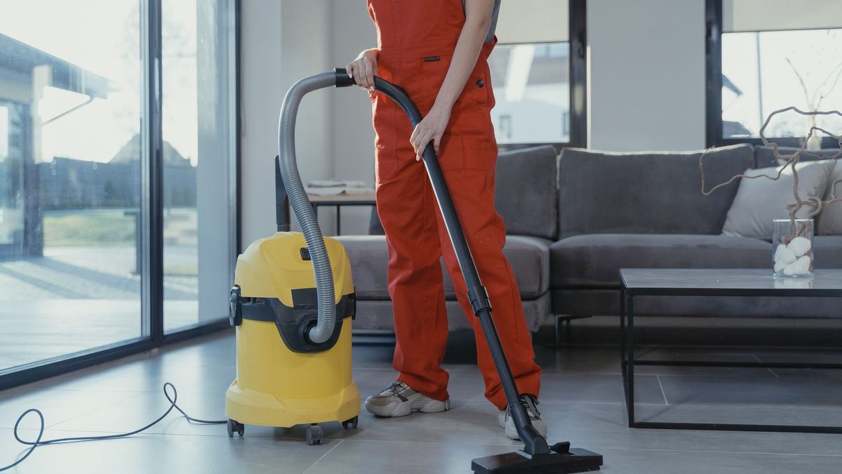 How long does a house clean take in a Singapore flat?