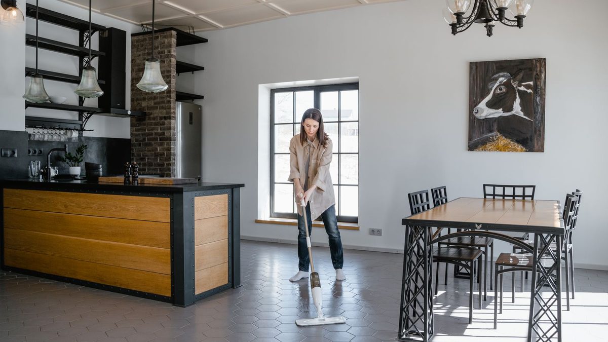 Landed house vs condo cleaning Singapore differences