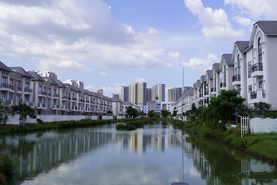 Landed house vs condo cleaning Singapore differences
