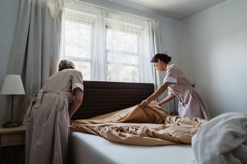 Maid vs professional cleaning service: which is right for yo