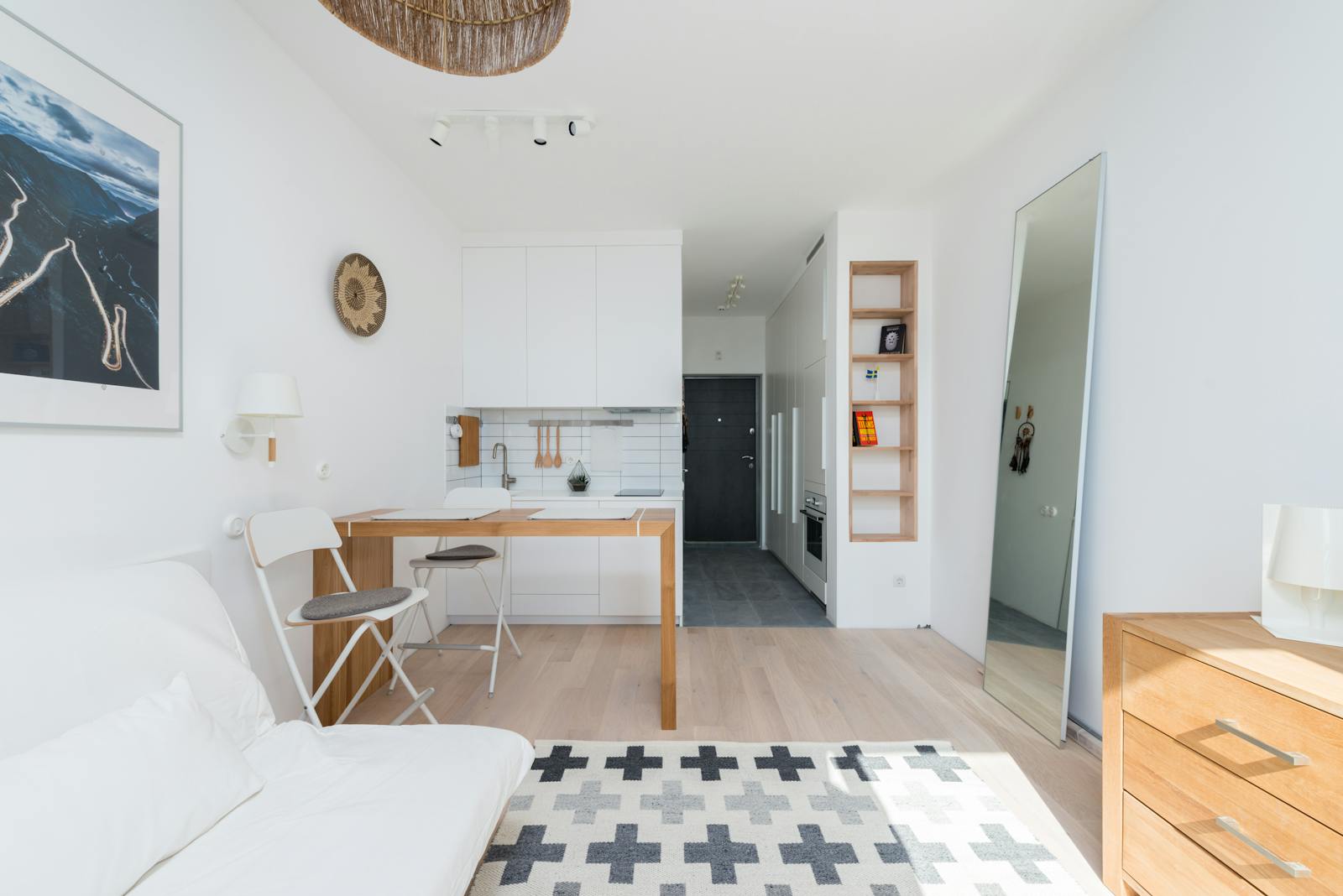 Post-Spring Cleaning: Maintaining a Spotless Singapore Home
