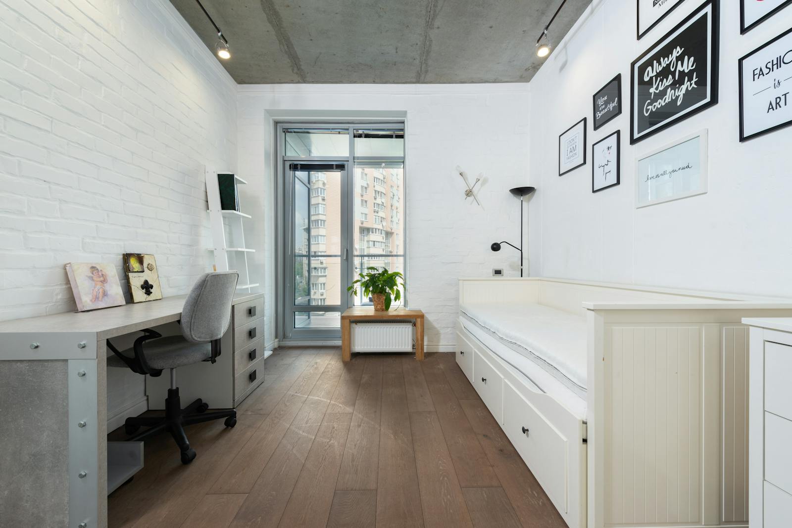 Spring Cleaning Hacks: Transform Your Singapore Home in a Day
