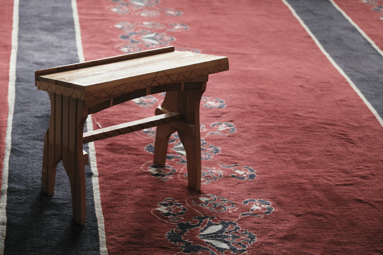 Steam Cleaning Benefits for Upholstery and Carpets in Singapore